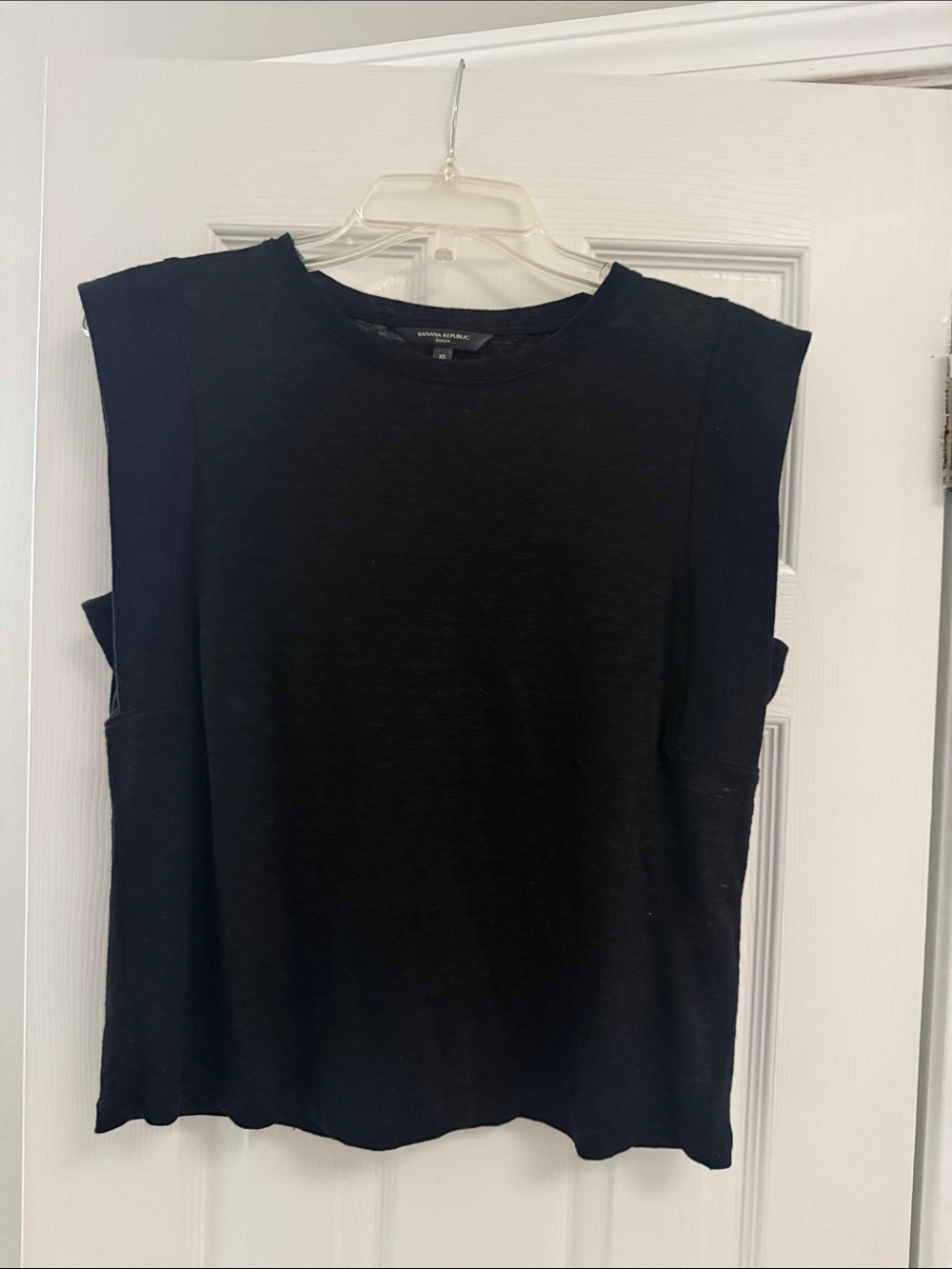 Banana Republic Linen Black Tank